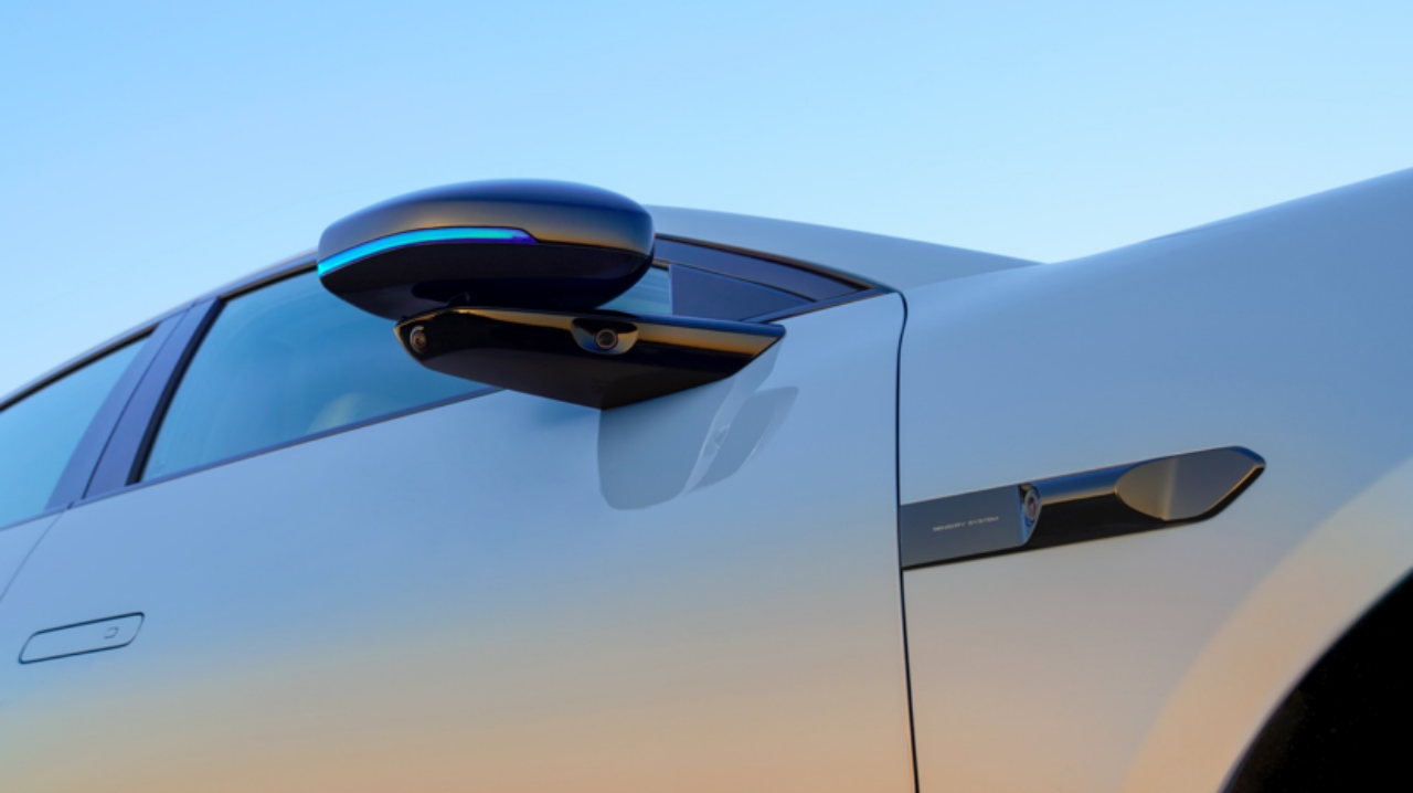 激光雷达VS纯视觉，小米小鹏隔空交锋